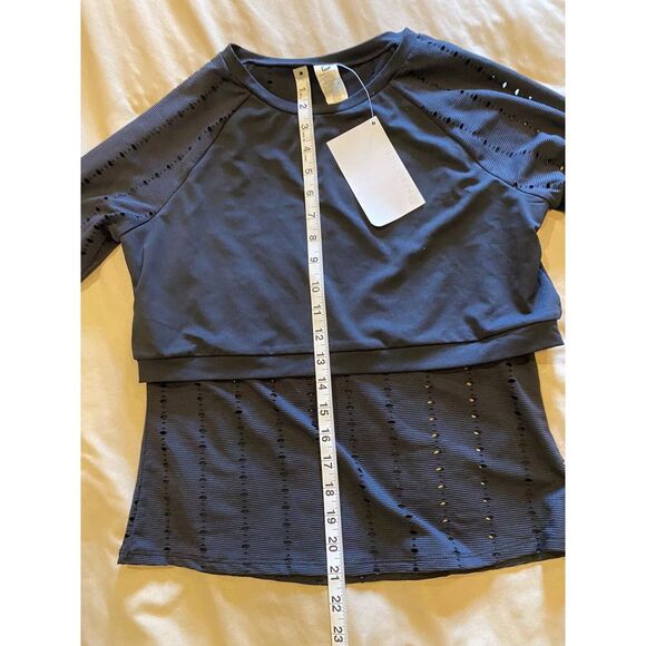 Fabletics Shelby Long Sleeve Cutout Top Black Size Medium, The Layover NWT - Picture 2 of 10